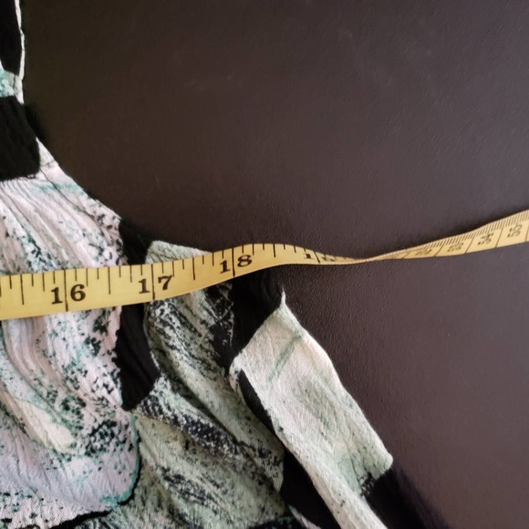 LC LAUREN CONRAD tropical palm leaf tunic mock neck tank XS - Picture 9 of 10